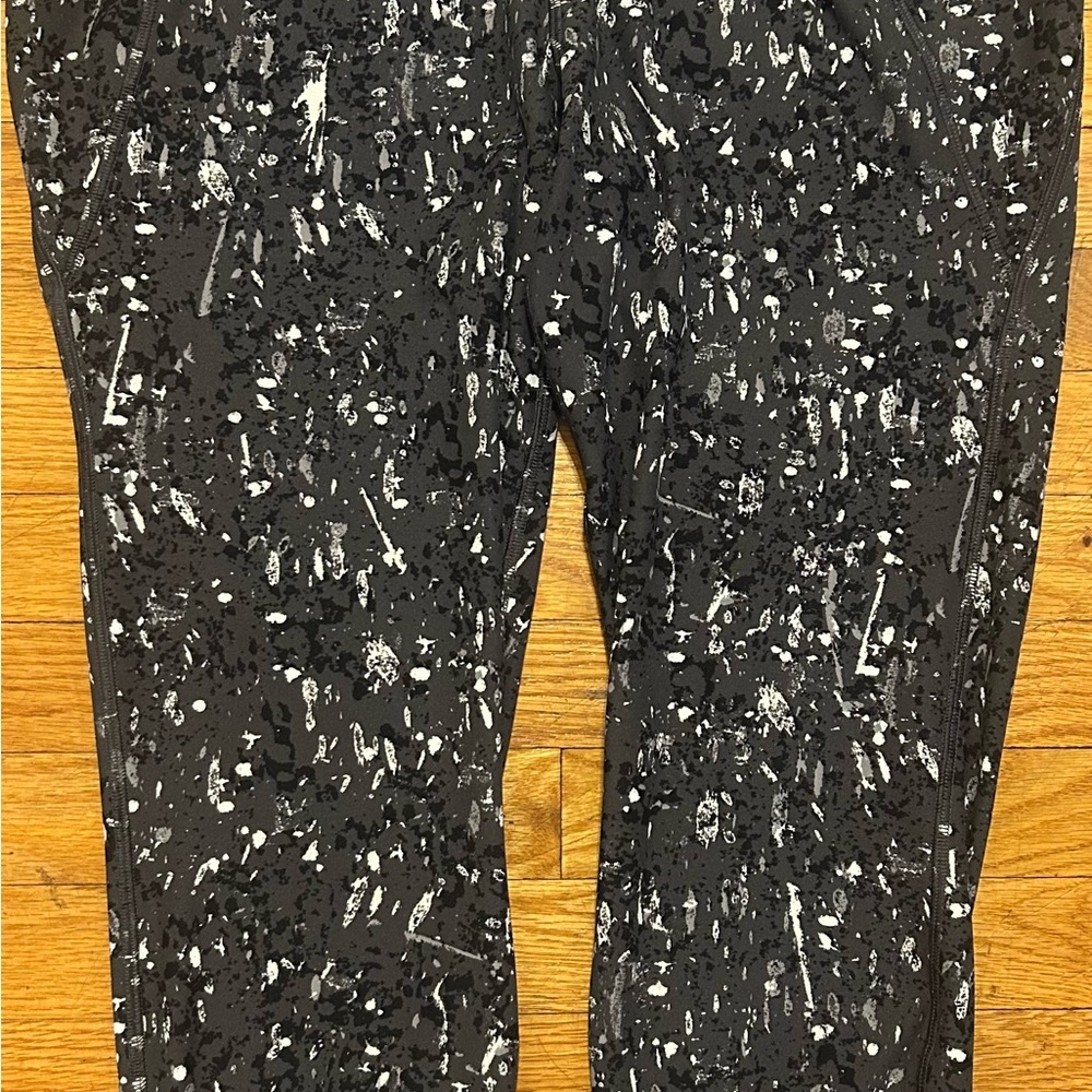 Livi Active Monochrome Speckled Leggings